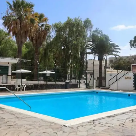 Moderno Estudio Con Jardin Con Bbq Y Piscina En * Costa Del Silencio